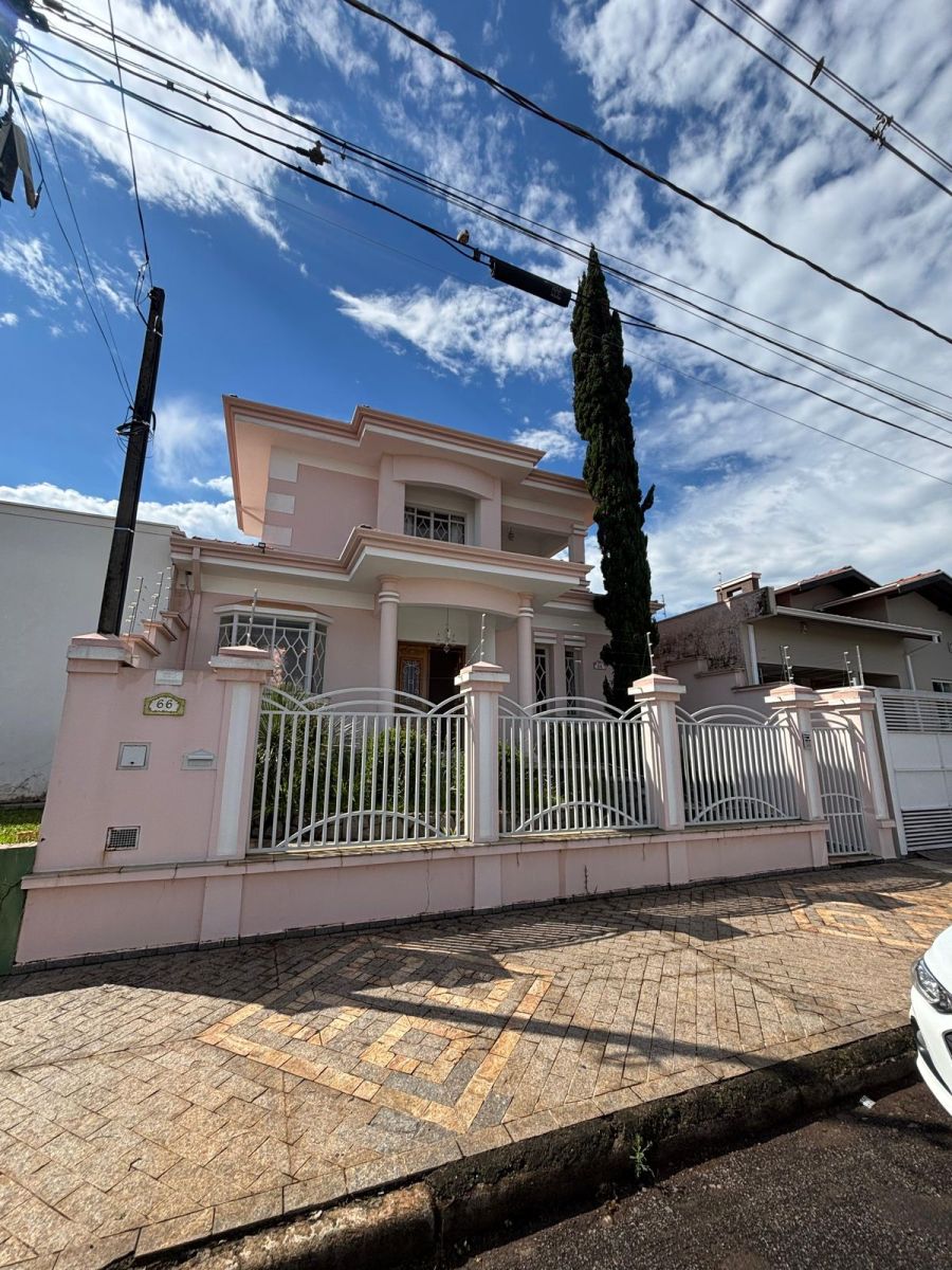 Casa - Venda - Vila Carmelo - Botucatu - SP