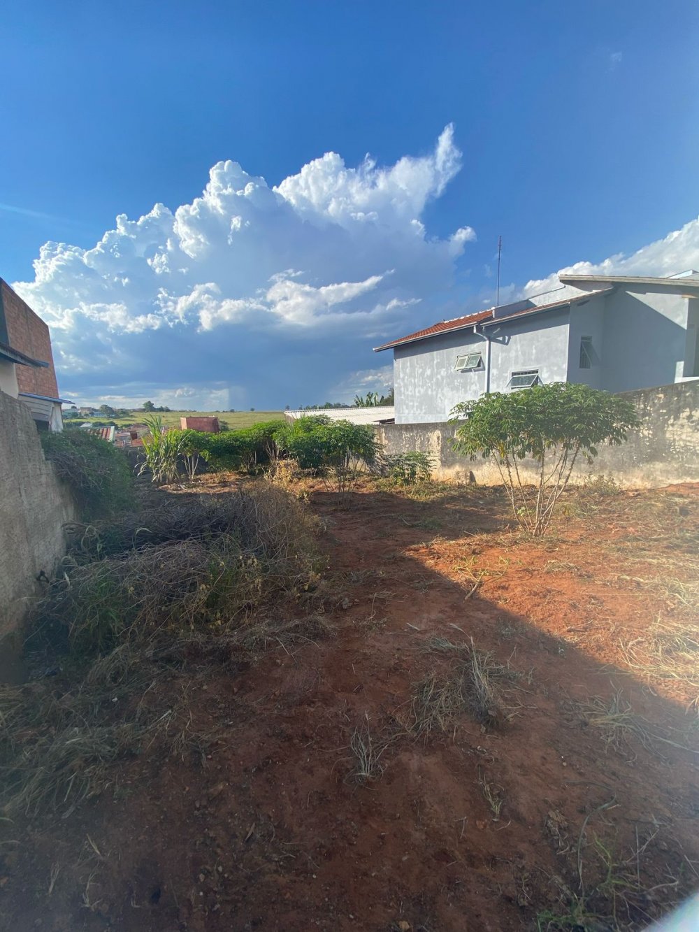 Terreno - Venda - Jardim Paraiso II - Botucatu - SP