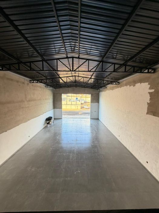 Barrac�o - Venda - Jardim Universit�rio - Botucatu - SP