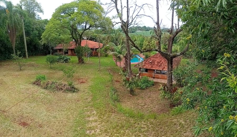 Ch�cara - Venda - Rodovia Eduardo Zuccari - Botucatu - SP