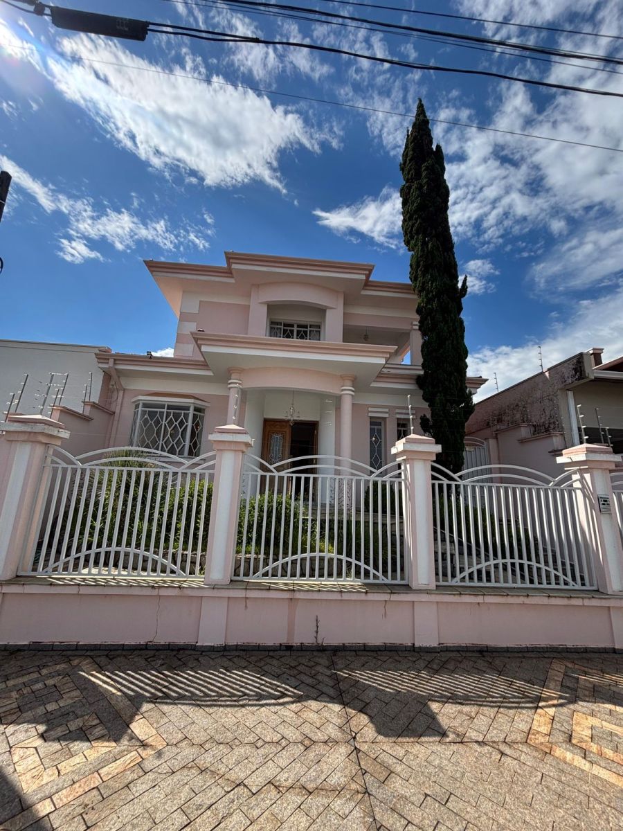 Casa - Venda - Vila Carmelo - Botucatu - SP